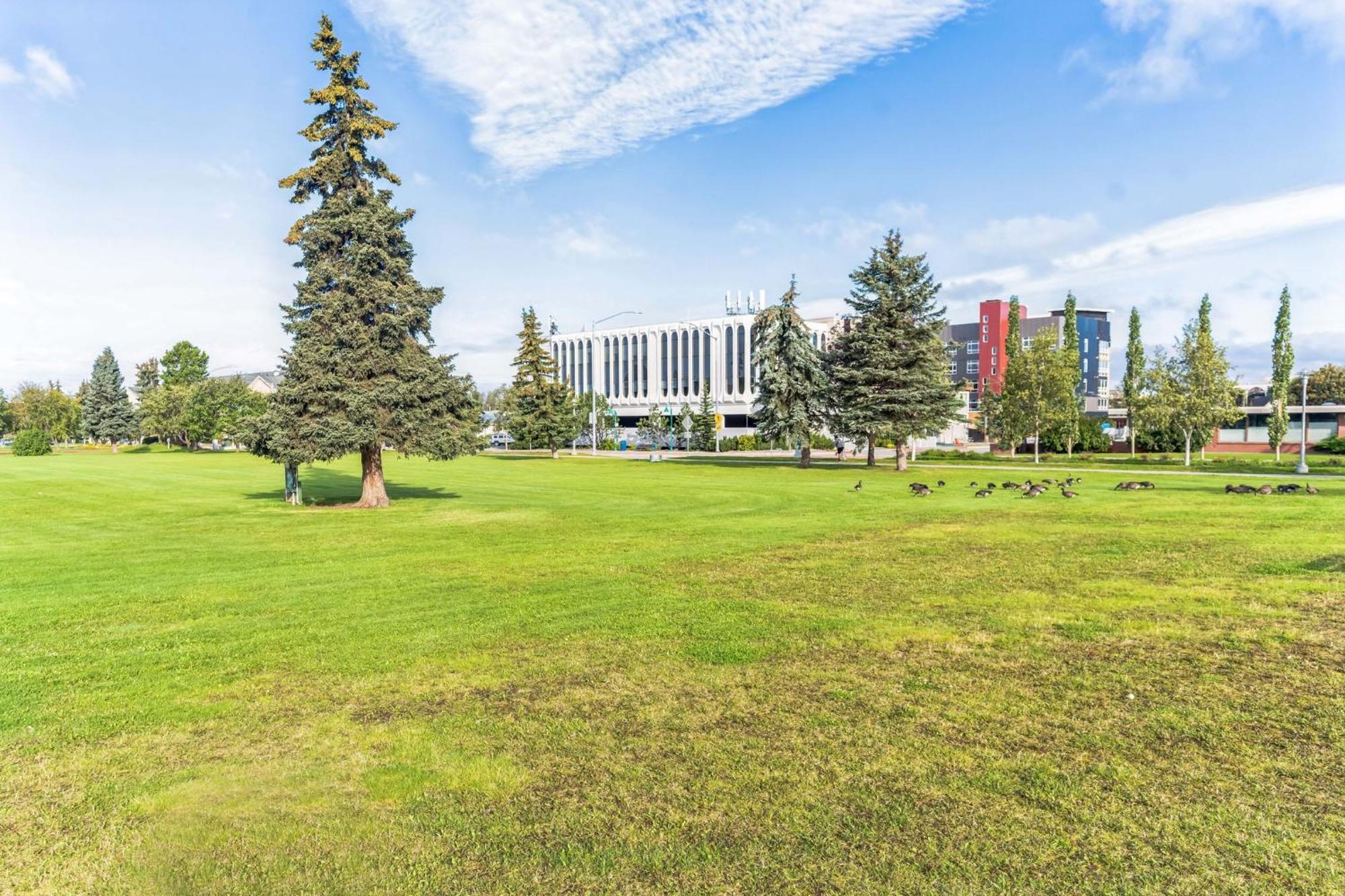 Highliner Hotel Анкоридж Экстерьер фото